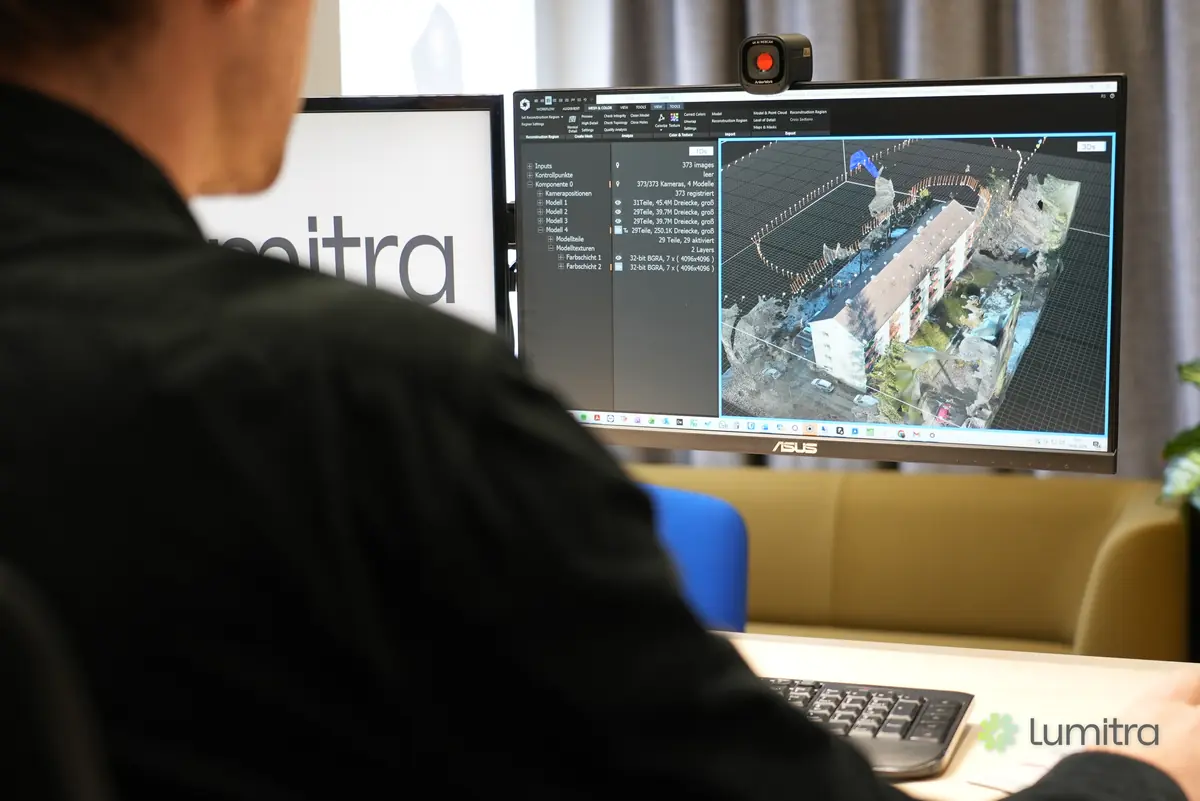 Lumitra-Drohnenvermessung: 3D-Modell der Dachfläche