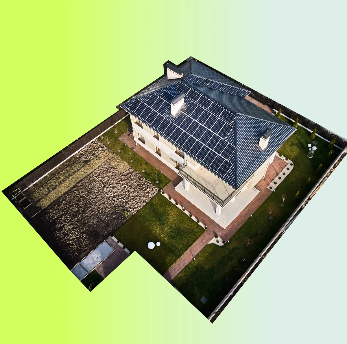 Wohngebäude mit Photovoltaik-Anlage